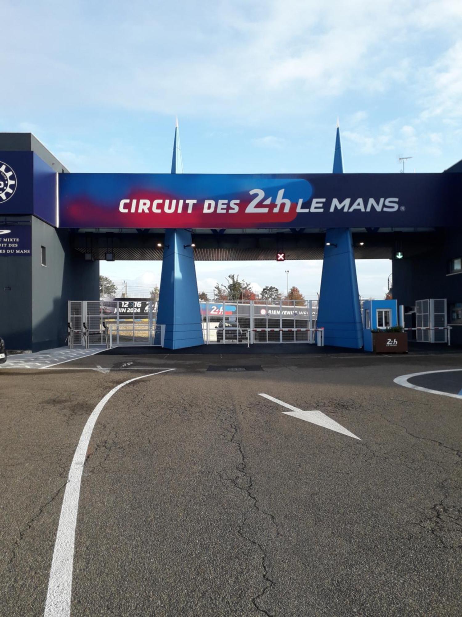 Proximite Circuit 24 Heures Le Mans Ngoại thất bức ảnh